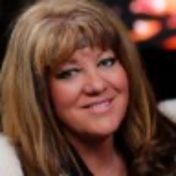 Meet your Posher, Ceci - Picture 3 of 12